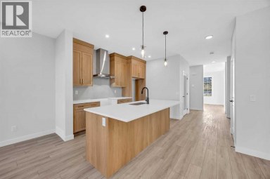 26 Versant Path SW Calgary Alberta photo 10