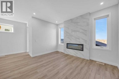 26 Versant Path SW Calgary Alberta photo 14