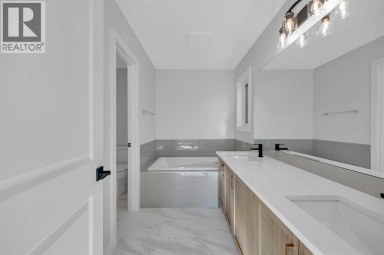 26 Versant Path SW Calgary Alberta photo 23