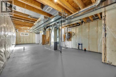 26 Versant Path SW Calgary Alberta photo 31