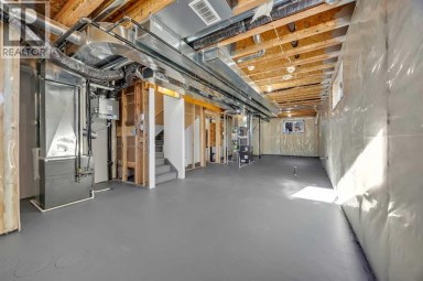 26 Versant Path SW Calgary Alberta photo 32