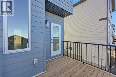 26 Versant Path SW Calgary Alberta photo 34