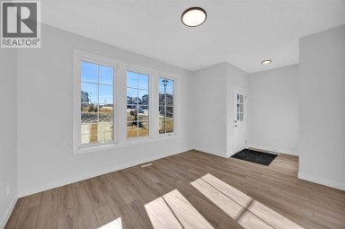 26 Versant Path SW Calgary Alberta photo 5