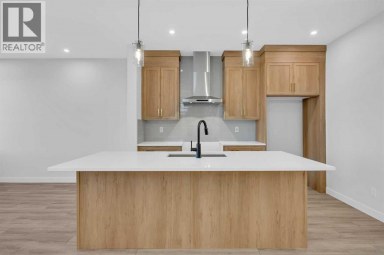 26 Versant Path SW Calgary Alberta photo 9