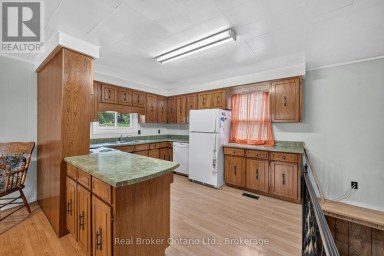 9033 ERIN GARAFRAXA TOWNLINE Erin Ontario photo 18