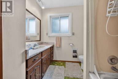 9033 ERIN GARAFRAXA TOWNLINE Erin Ontario photo 27
