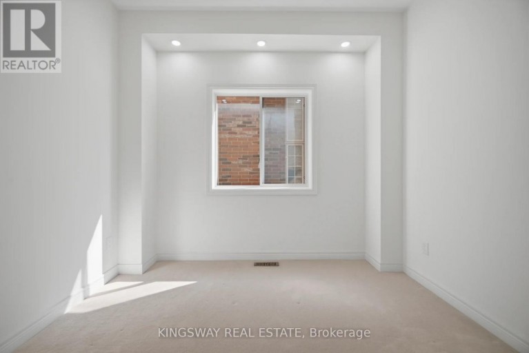 754 WHITE CLOVER WAY, Mississauga (East Credit), Ontario, L5V3B8