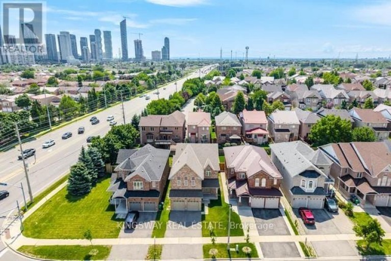 754 WHITE CLOVER WAY, Mississauga (East Credit), Ontario, L5V3B8