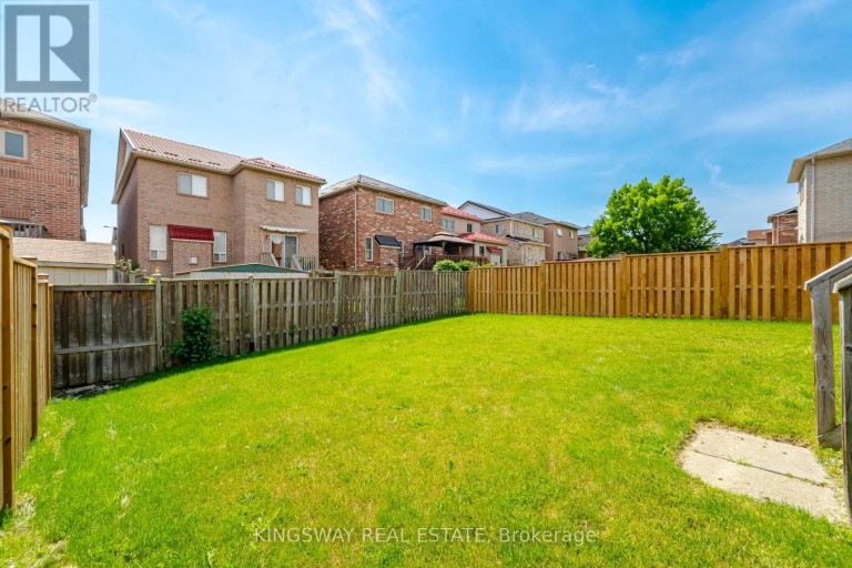 754 WHITE CLOVER WAY, Mississauga (East Credit), Ontario, L5V3B8
