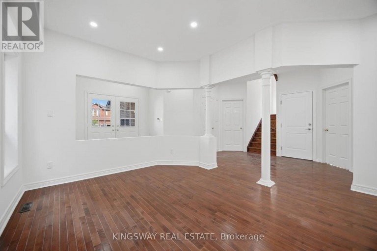 754 WHITE CLOVER WAY, Mississauga (East Credit), Ontario, L5V3B8