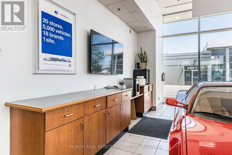 225 DUNDAS STREET E, Mississauga (Cooksville), Ontario, L5A1W8