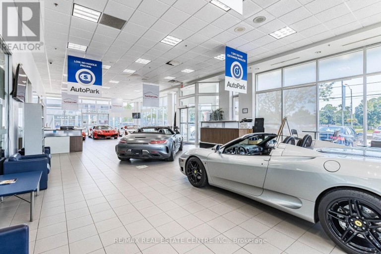 225 DUNDAS STREET E, Mississauga (Cooksville), Ontario, L5A1W8