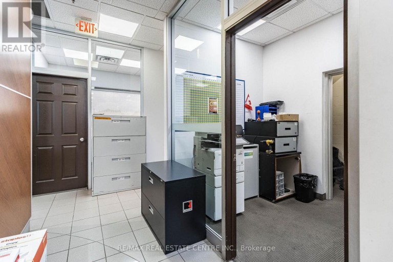 225 DUNDAS STREET E, Mississauga (Cooksville), Ontario, L5A1W8