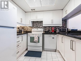 1616 - 250 WEBB DRIVE Mississauga (City Centre) Ontario photo 17