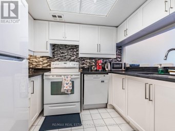 1616 - 250 WEBB DRIVE Mississauga (City Centre) Ontario photo 18