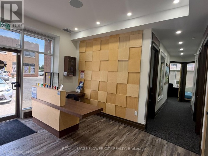 7 - 7 SUN PAC BOULEVARD, Brampton (Gore Industrial North), Ontario, L6S0E8
