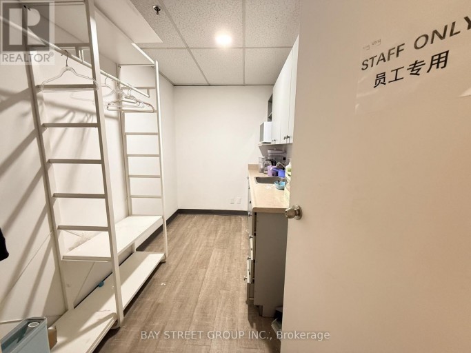 UNIT 202 - 100 STEELCASE ROAD E, Markham (Milliken Mills West), Ontario, L3R1E8