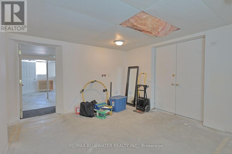75 RIVER ROAD, Lambton Shores (Grand Bend), Ontario, N0M1T0