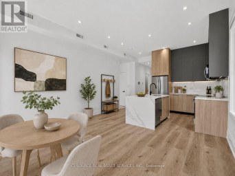 UNIT 2 - 28 NORCROSS ROAD Toronto (Clanton Park) Ontario photo 5