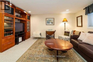 LOWER - 798 HILTON BOULEVARD Newmarket (Stonehaven-Wyndham) Ontario photo 5
