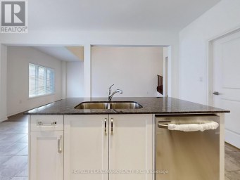 67 WHEATFIELD ROAD Barrie Ontario photo 15