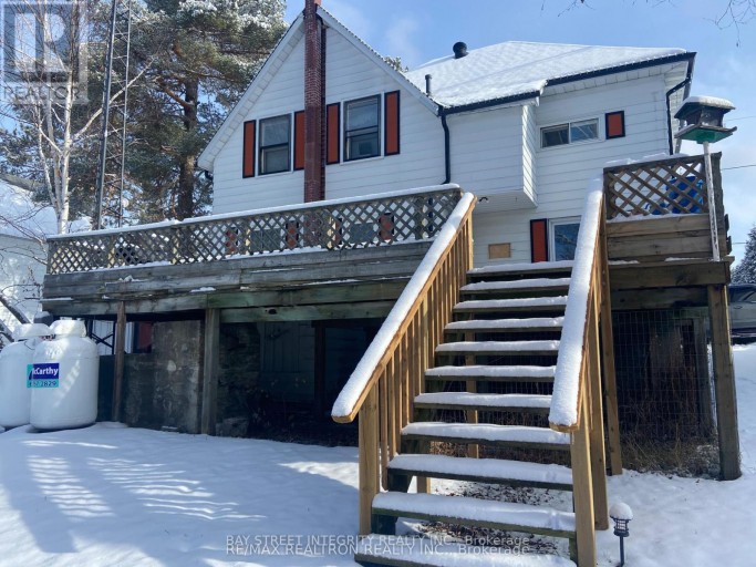62 OTTAWA STREET, South Algonquin, Ontario, K0J2M0