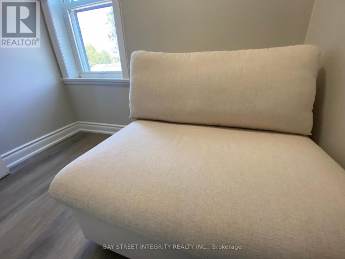 62 OTTAWA STREET, South Algonquin, Ontario, K0J2M0