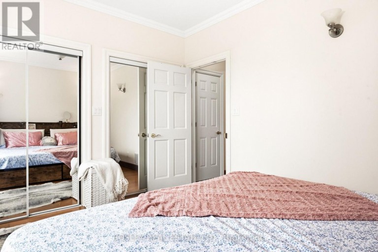 3 - 115 RONCESVALLES AVENUE, Toronto (Roncesvalles), Ontario, M6R2K9