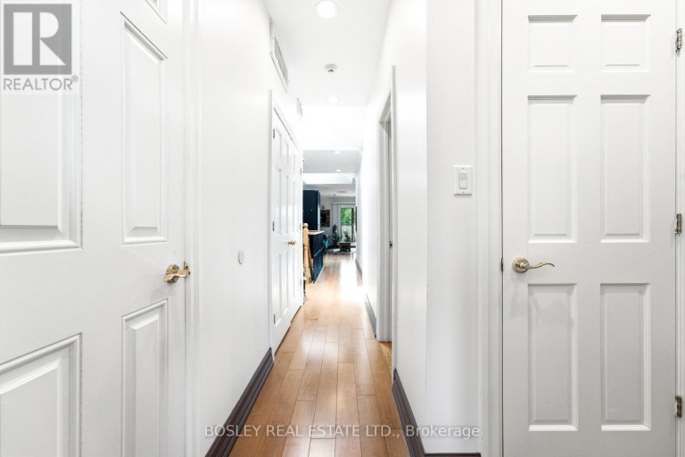 3 - 115 RONCESVALLES AVENUE, Toronto (Roncesvalles), Ontario, M6R2K9