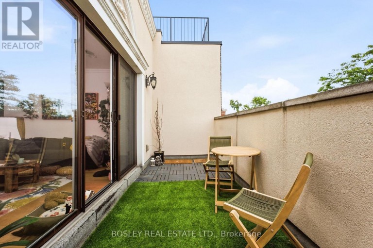 3 - 115 RONCESVALLES AVENUE, Toronto (Roncesvalles), Ontario, M6R2K9