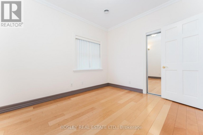 3 - 115 RONCESVALLES AVENUE, Toronto (Roncesvalles), Ontario, M6R2K9