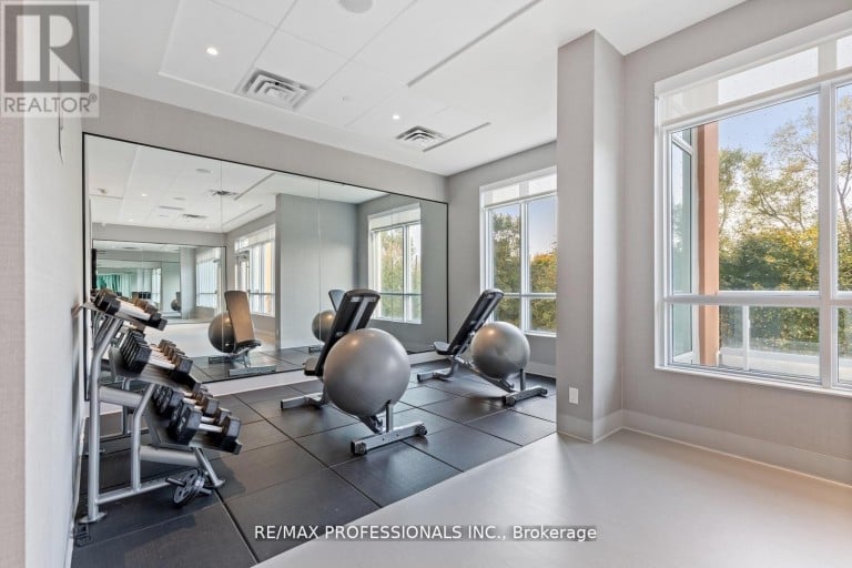 1603 - 10 WILBY CRESCENT, Toronto (Weston), Ontario, M9N0B6