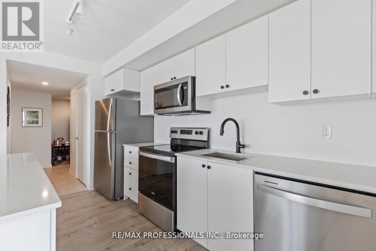 1603 - 10 WILBY CRESCENT, Toronto (Weston), Ontario, M9N0B6