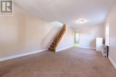 326 MONARCH PARK AVENUE Toronto (Danforth Village-East York) Ontario photo 4