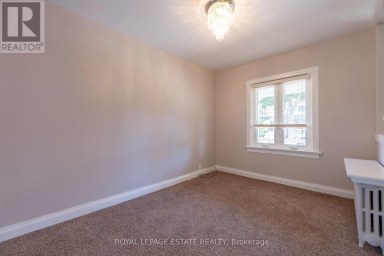 326 MONARCH PARK AVENUE Toronto (Danforth Village-East York) Ontario photo 6