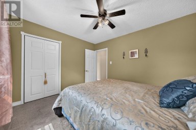 2 GOW STREET Centre Wellington (Fergus) Ontario photo 23