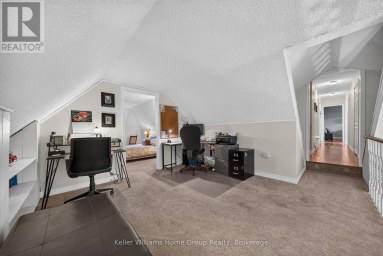 2 GOW STREET Centre Wellington (Fergus) Ontario photo 27