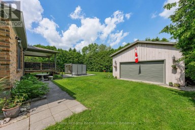 2 GOW STREET Centre Wellington (Fergus) Ontario photo 41