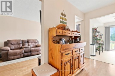 75 EDISON CRESCENT Stratford Ontario photo 13
