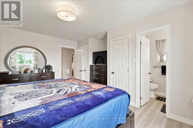 75 EDISON CRESCENT Stratford Ontario photo 26