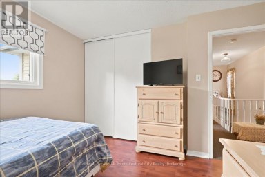 75 EDISON CRESCENT Stratford Ontario photo 29