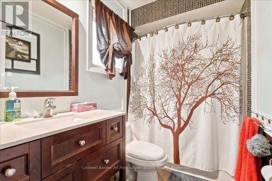 75 EDISON CRESCENT Stratford Ontario photo 30