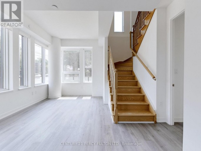 105 - 556 MARLEE AVENUE, Toronto (Yorkdale-Glen Park), Ontario, M6B0B1