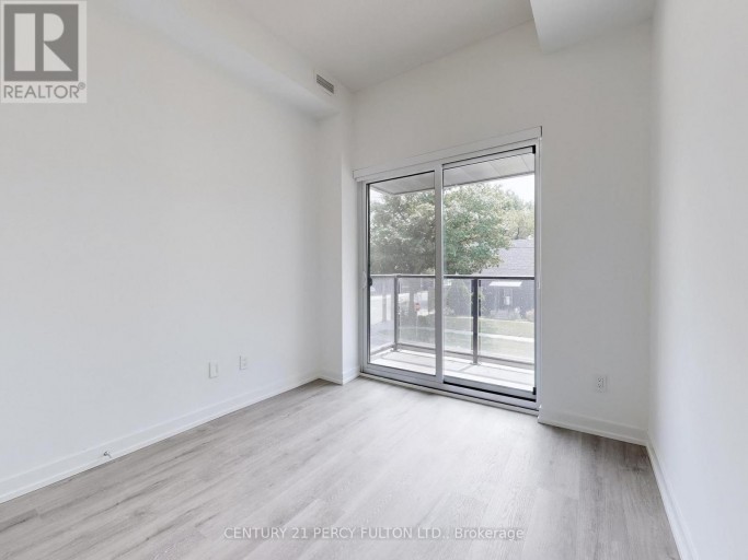 105 - 556 MARLEE AVENUE, Toronto (Yorkdale-Glen Park), Ontario, M6B0B1