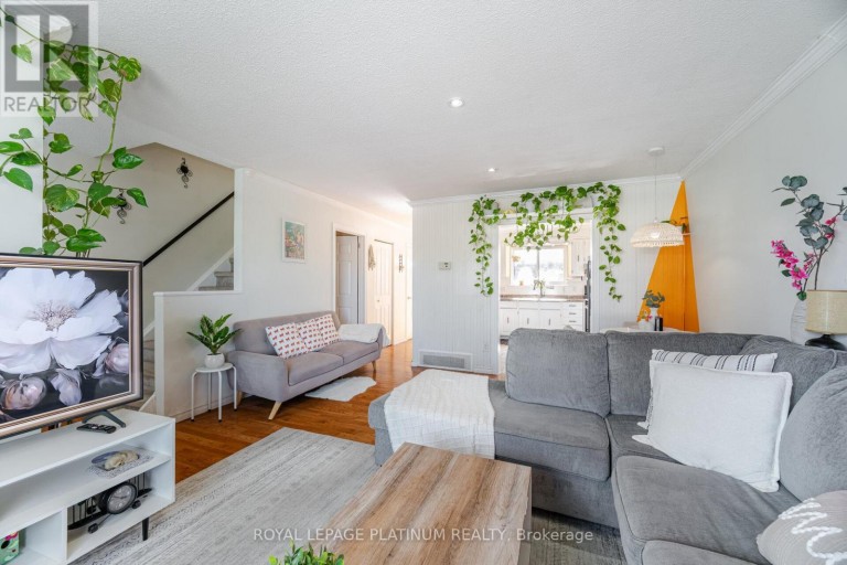 232 DURHAM STREET, Oshawa (Vanier), Ontario, L1J5R3