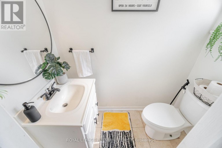 232 DURHAM STREET, Oshawa (Vanier), Ontario, L1J5R3