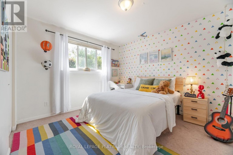 232 DURHAM STREET, Oshawa (Vanier), Ontario, L1J5R3