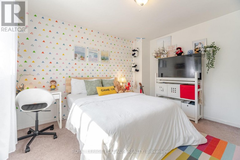 232 DURHAM STREET, Oshawa (Vanier), Ontario, L1J5R3