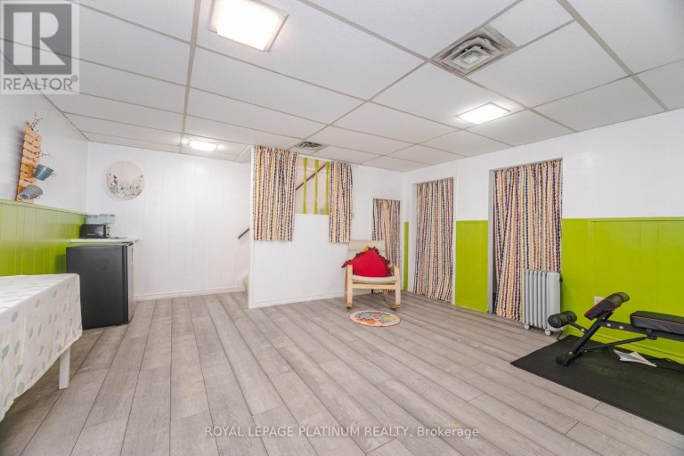 232 DURHAM STREET, Oshawa (Vanier), Ontario, L1J5R3