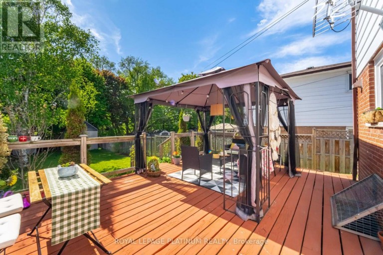 232 DURHAM STREET, Oshawa (Vanier), Ontario, L1J5R3